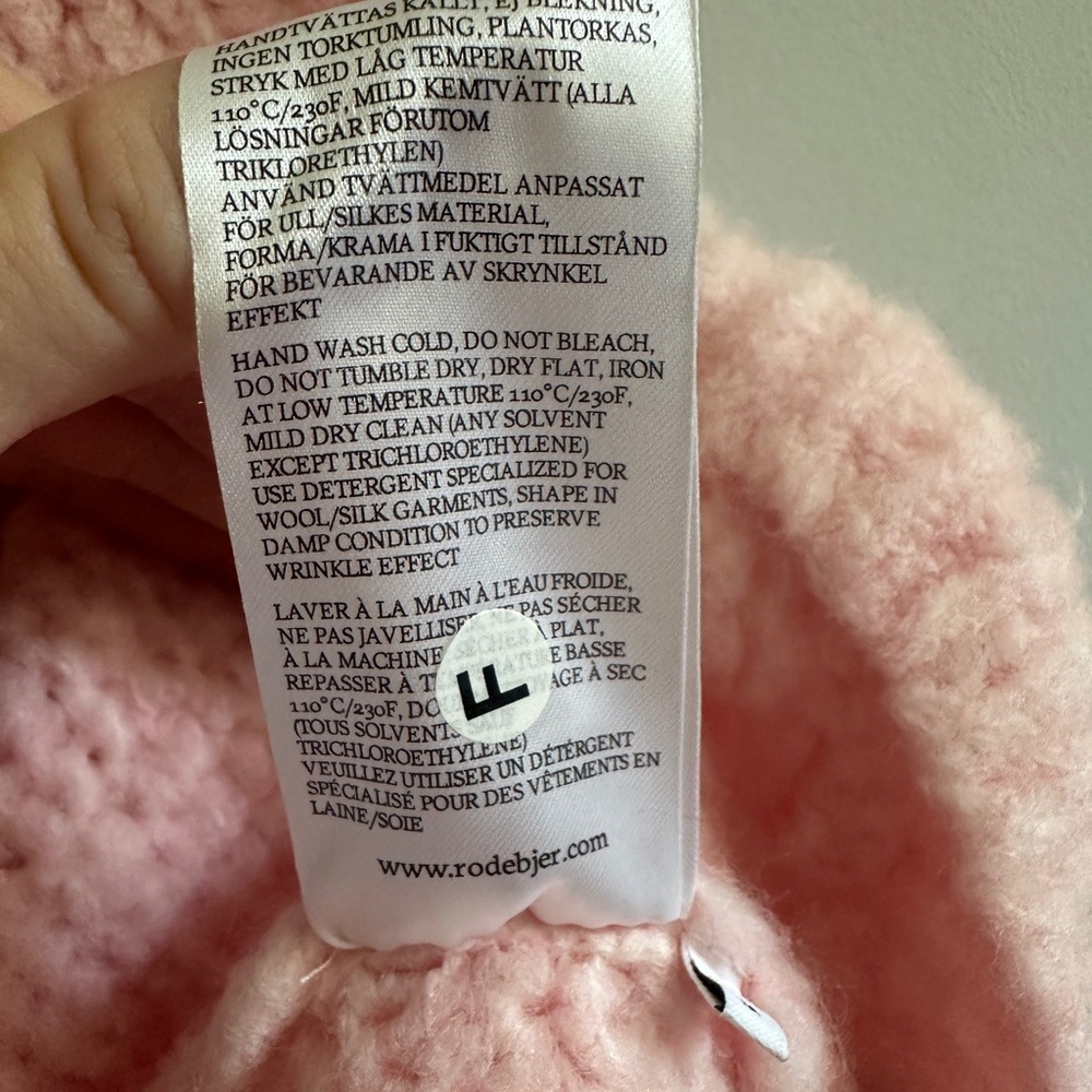 Rodebjer Onella Sweater in Light Pink Merino Wool Medium Cozy Knit Sweater - Picture 5 of 7